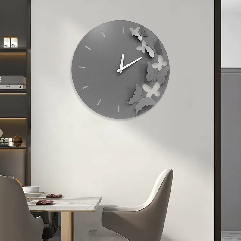 1744598345.jpg clock 6.jpg
