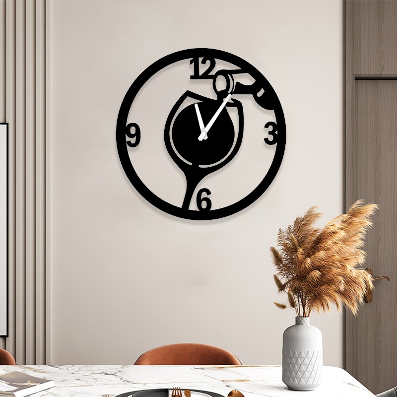 1744599607.jpg clock 3.jpg